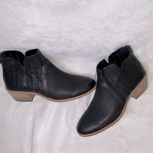 Vince Camuto Black Patellen Woven Majico Leather Bootie